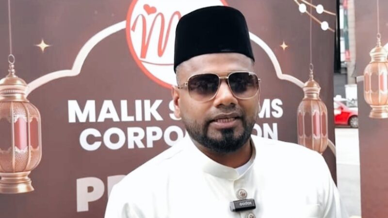 Dato Abdul Malik Honoured with “Desam Icon Award” for His Contributions and Philanthropy!