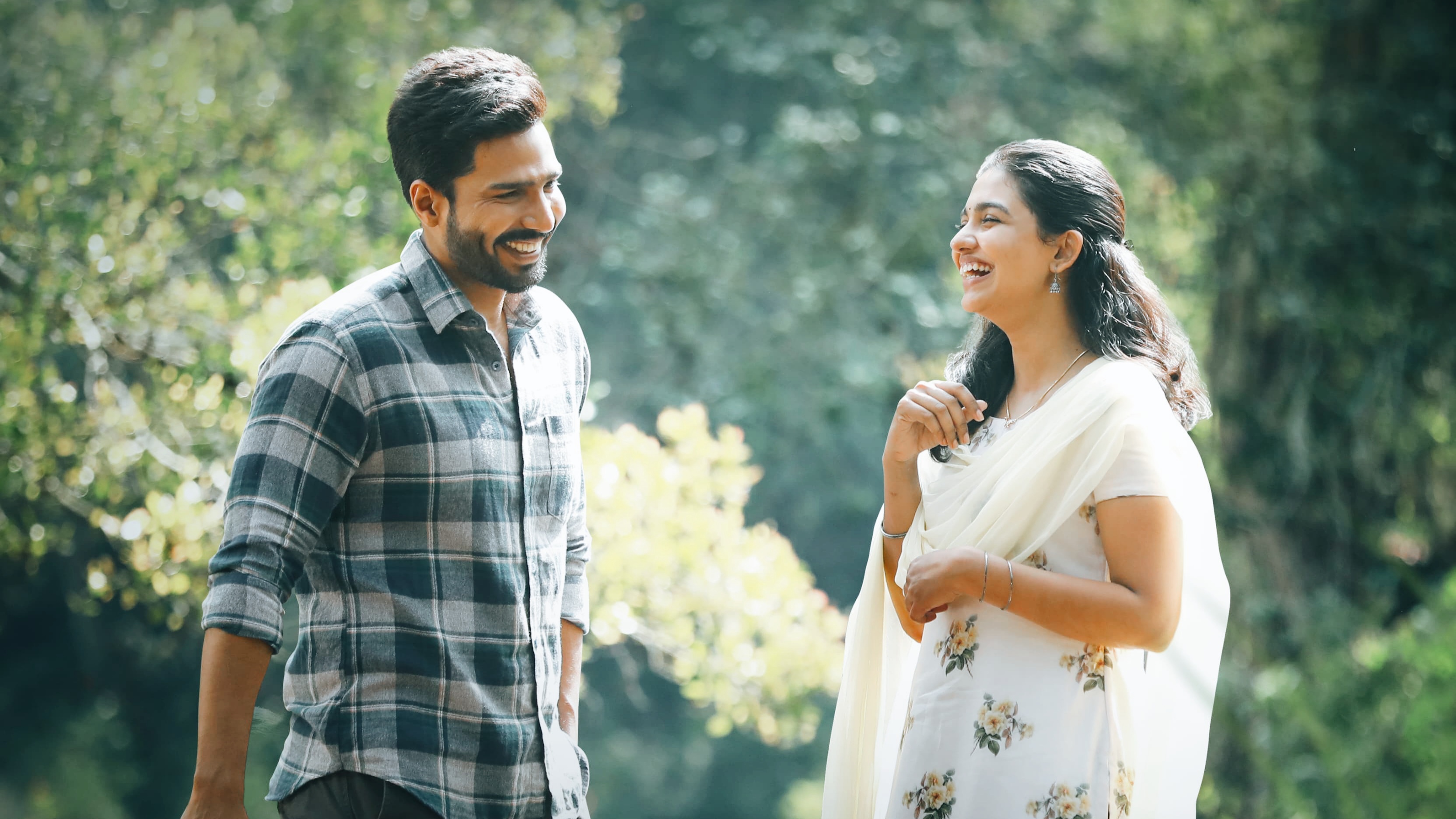 “Vellichudare” – The Poetic Melody That Heralds Irandu Vaanam’s Emotional Journey*!
