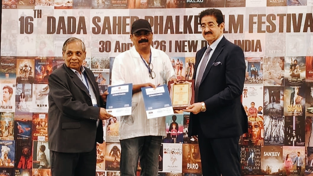 Actor Karunaas Actress Nimisha Sajayan starrer “Enna Vilai” wins Best Screenplay Award at the Dadasaheb Phalke International Film Festival ahead of release!