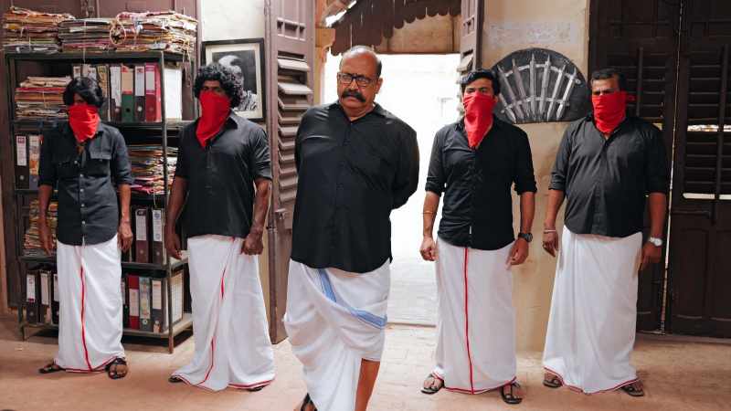 இயக்குனர் நடிகர் பாலாஜி சக்திவேல், பைலட் திரைப்படமான ‘ஆஃப் தி ரெக்கார்ட்’டில் கதாநாயகனாக நடித்துள்ளார்!