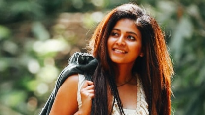 Actors Nivin Pauly – Soori – Actress Anjali starrer Yezhu Kadal Yezhu Malai Release Date Announced !!