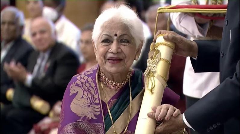 A LEGENDARY CHAPTER OF INDIAN CINEMA COMES TO AN END !